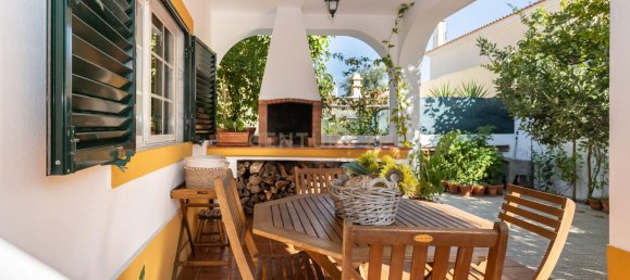 4 bedrooms House in Seixal, Portugal No. 126121 6