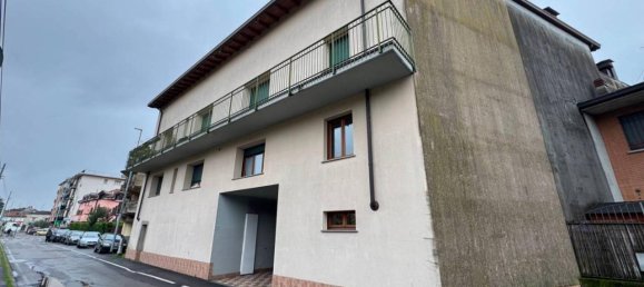 Ático de 4 habitaciónes en Bovisio Masciago, Italy No. 134502 11