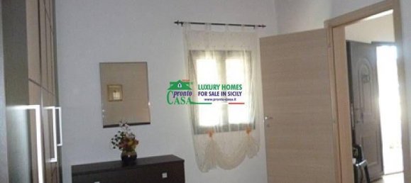 Casa de 4 habitaciónes en Ispica, Italy No. 156979 5