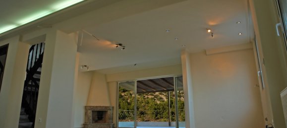 3 bedrooms Property in Voula, Greece No. 5079 4