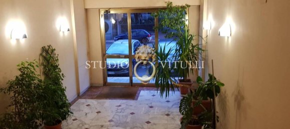 5 rooms Apartment in Bari, Italy No. 25522 40