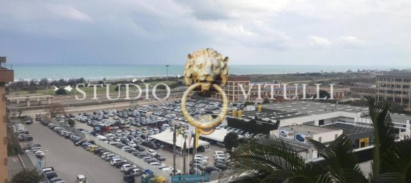5 rooms Apartment in Bari, Italy No. 25522 38