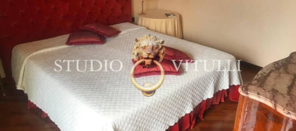 5 rooms Apartment in Bari, Italy No. 25522 13