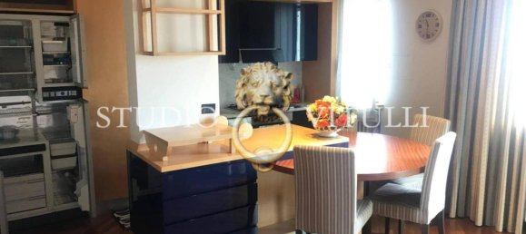 5 rooms Apartment in Bari, Italy No. 25522 17