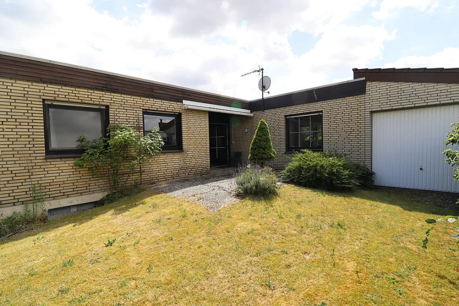 4-Zimmer Bungalow in Gütersloh, Germany, Nr. 188771