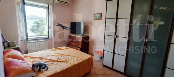 2 Schlafzimmer Wohnung in Naples, Italy, Nr. 342282 8