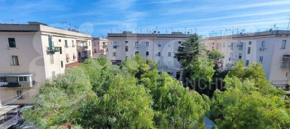 2 Schlafzimmer Wohnung in Naples, Italy, Nr. 342282 13