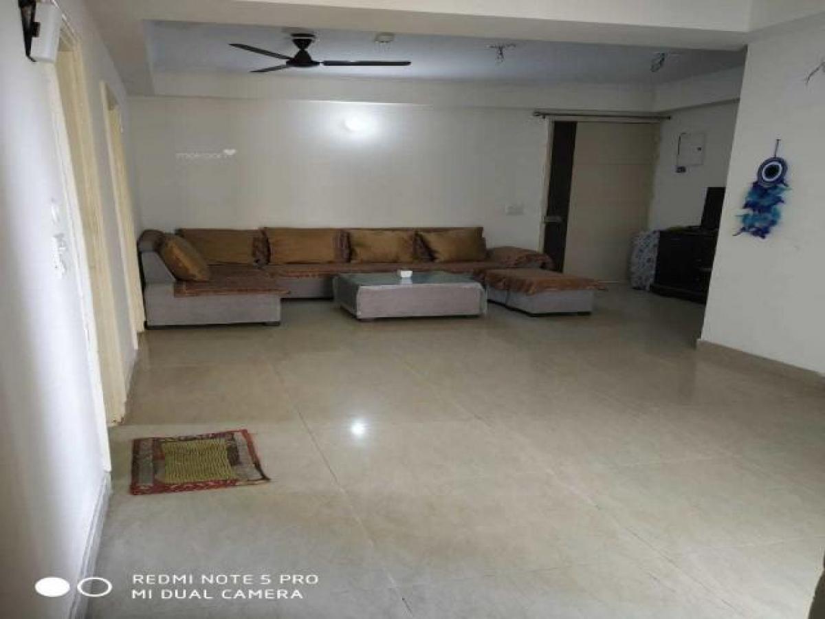 3 Schlafzimmer Haus in Noida, India, Nr. 68139