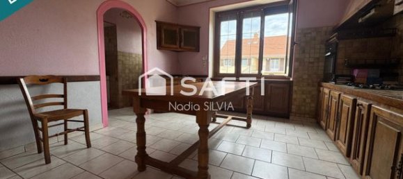 3 bedrooms House in Gray, France No. 300847 4