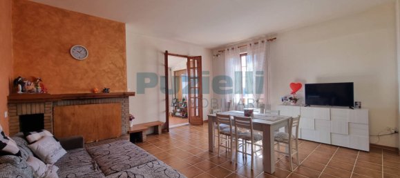 Apartamento de 2 dormitorios en Santa Vittoria in Matenano, Italy No. 84652 4