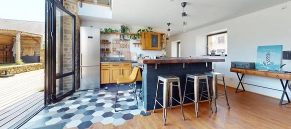 Casa de 3 dormitorios en Locoal-Mendon, France No. 310391 5