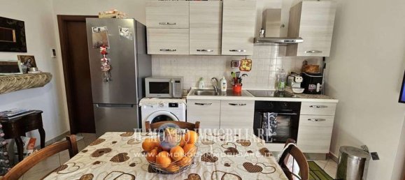 2 rooms Apartment in Florence, Italy No. 197237 6