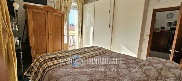 2 rooms Apartment in Florence, Italy No. 197237 8