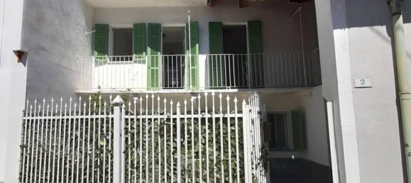 Casa de 5 habitaciónes en Cuneo, Italy No. 118759 2