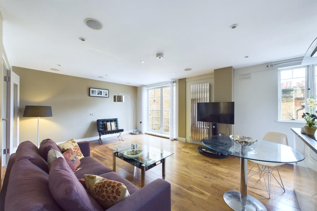 3 bedrooms Apartment in Marylebone, United Kingdom No. 4633