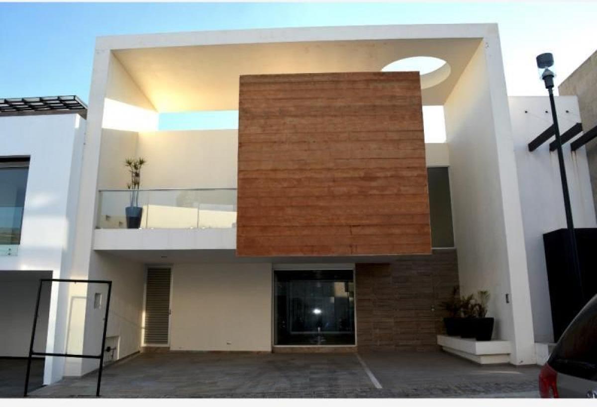 3 bedrooms House in Puebla, Mexico No. 145652