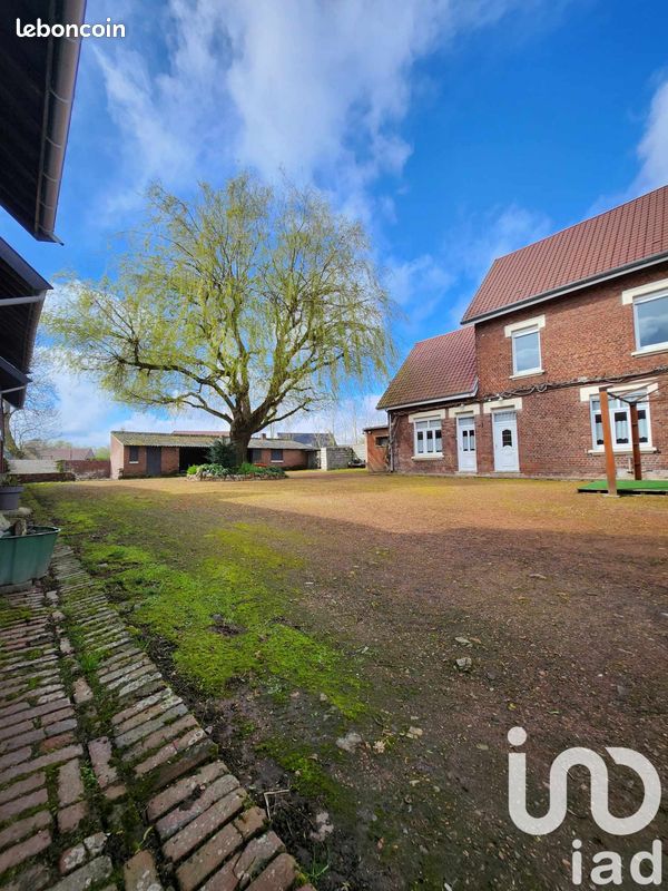 Casa de 5 dormitorios en Drouvin-le-Marais, France No. 75135