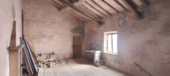 3 rooms House in Alta Val Tidone, Italy No. 145798 29