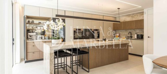 4 غرف نوم فيلا في Marbella, Spain رقم 181328 2