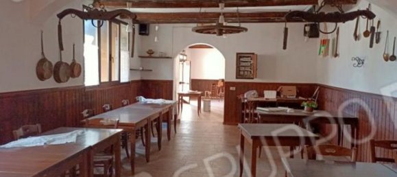 172m² Commercial property in Casalzuigno, Italy No. 98892 6