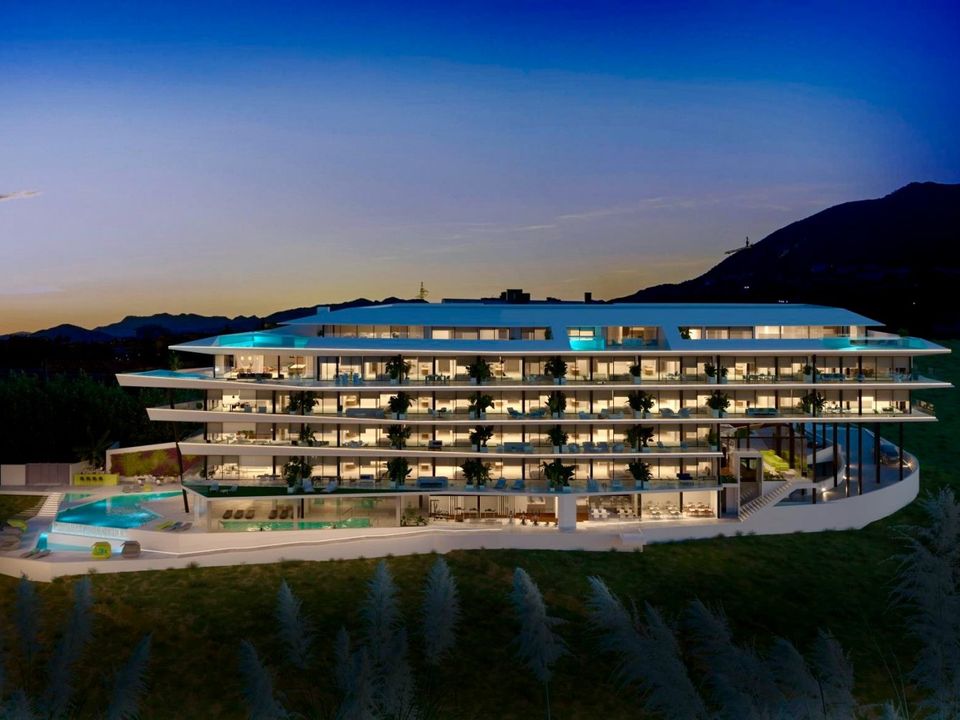 3 bedrooms Office in Fuengirola, Spain No. 279694