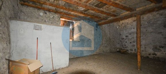 6 bedrooms House in Niardo, Italy No. 381867 7