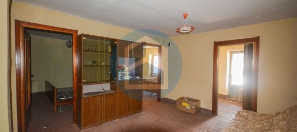 6 bedrooms House in Niardo, Italy No. 381867 10