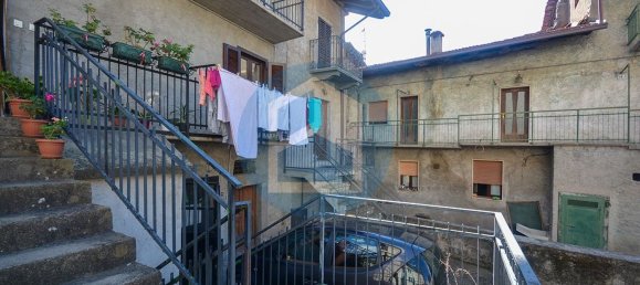 6 bedrooms House in Niardo, Italy No. 381867 34