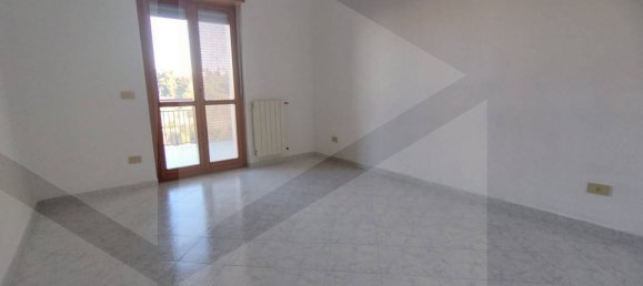 4 rooms Apartment in Termoli, Italy No. 22024 5