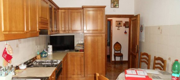3 bedrooms Villa in Montevarchi, Italy No. 89855 7
