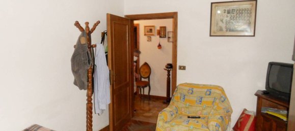 3 bedrooms Villa in Montevarchi, Italy No. 89855 16