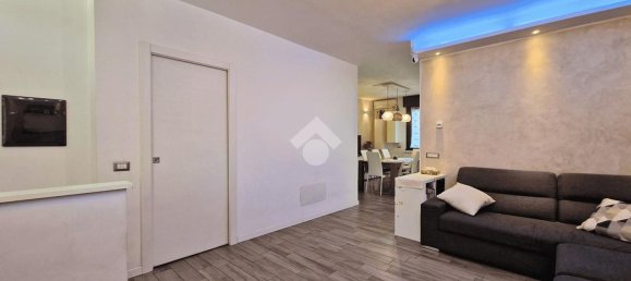 4-Zimmer Haus in Gallarate, Italy, Nr. 81375 17