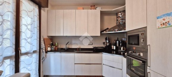 4-Zimmer Haus in Gallarate, Italy, Nr. 81375 6