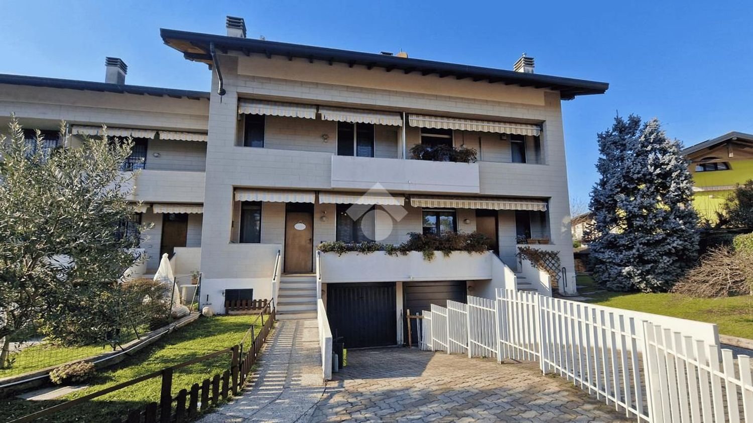 4-Zimmer Haus in Gallarate, Italy, Nr. 81375