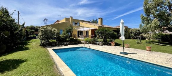 5 bedrooms Villa in Beziers, France No. 288861 2