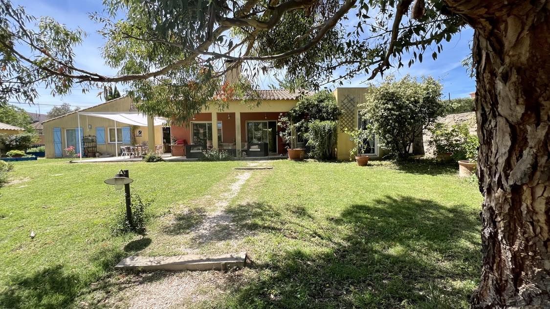 5 bedrooms Villa in Beziers, France No. 288861