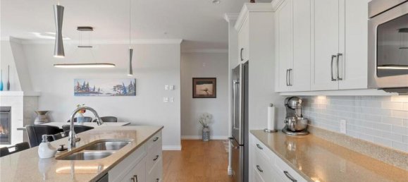 2 bedrooms Condo in British Columbia, Canada No. 1146 6