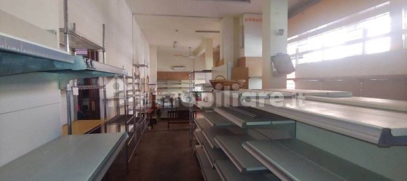 Imóvel comercial de 3 divisões em Biella, Italy N.º 58660 12