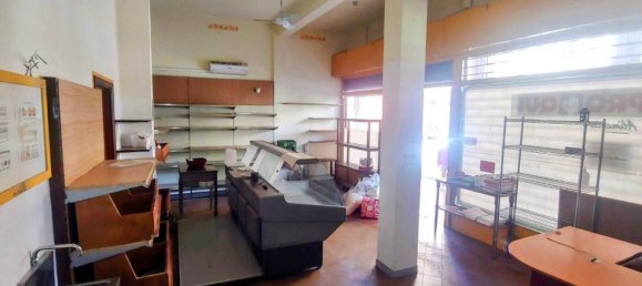 Imóvel comercial de 3 divisões em Biella, Italy N.º 58660 5