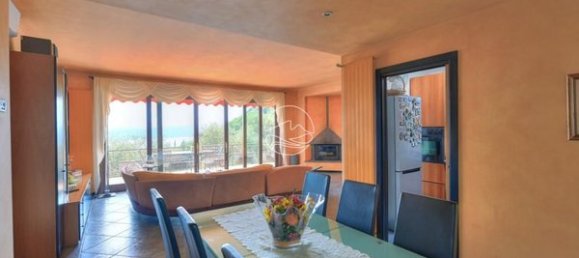 3 rooms Villa in Gardone Riviera, Italy No. 8012 11