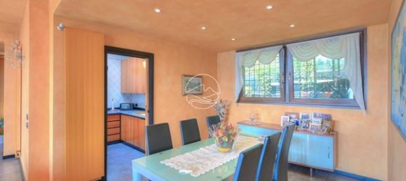 3 rooms Villa in Gardone Riviera, Italy No. 8012 47