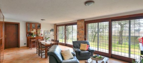 3 rooms Villa in Gardone Riviera, Italy No. 8012 36