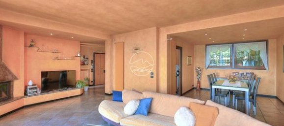 3 rooms Villa in Gardone Riviera, Italy No. 8012 5