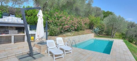 3 rooms Villa in Gardone Riviera, Italy No. 8012 35