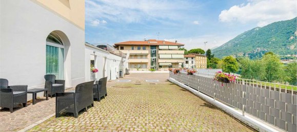 2-salle Appartement à Olginate, Italy No. 281662 8