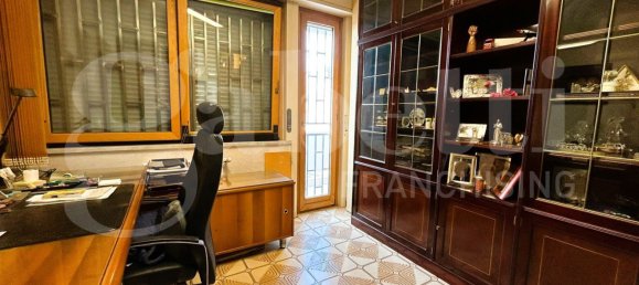 2 bedrooms Apartment in Messina, Italy No. 84390 26