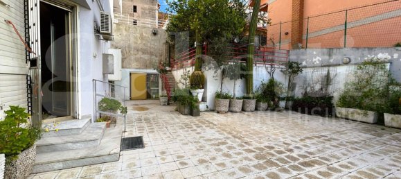 2 bedrooms Apartment in Messina, Italy No. 84390 12