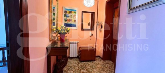 2 bedrooms Apartment in Messina, Italy No. 84390 2