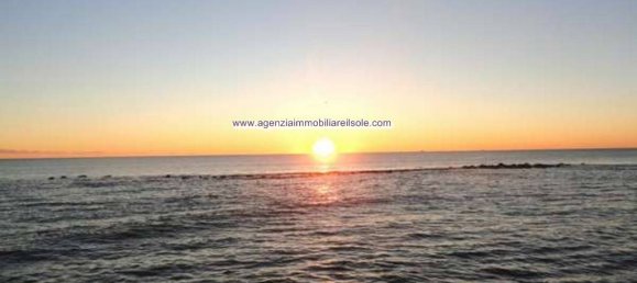 2 bedrooms Apartment in Massa, Italy No. 192981 5