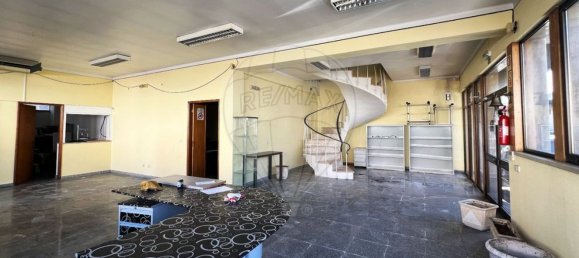 384m² Office in Coimbra, Portugal No. 54995 5